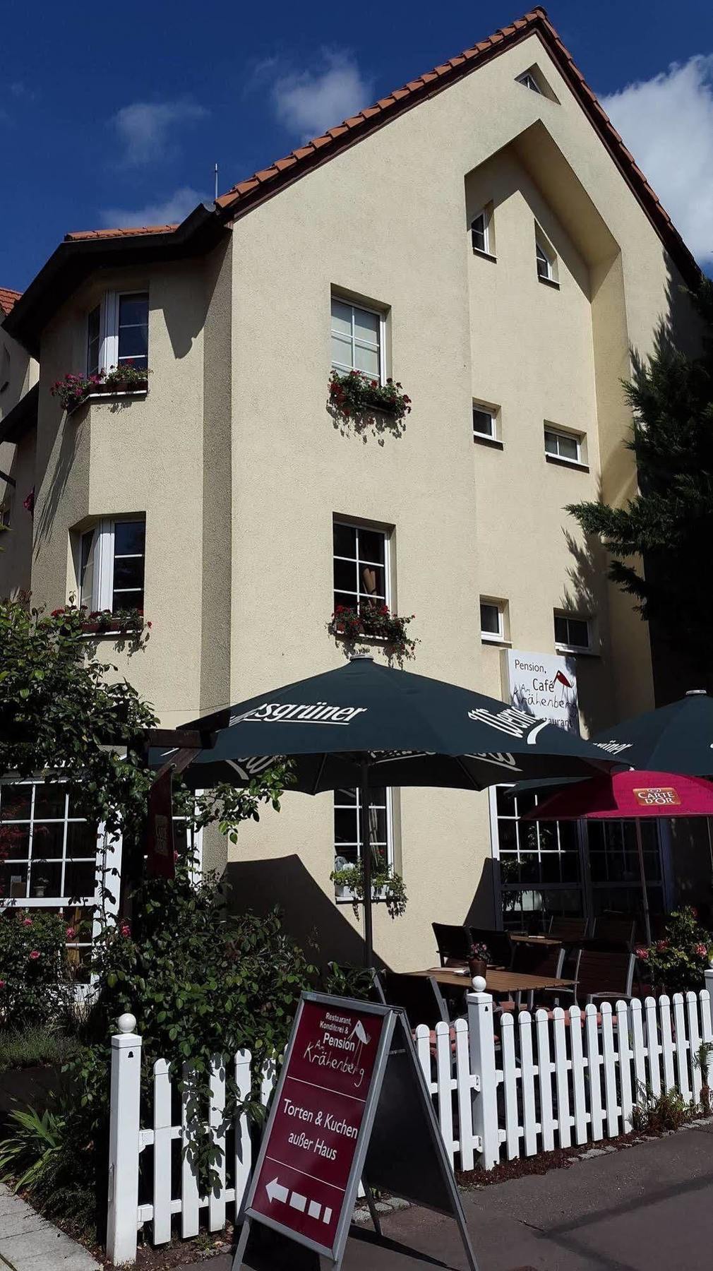 Pension & Cafe Am Kraehenberg Halle  Exterior foto